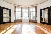 Pronájem bytu s terasou a zahradou: Praha 6 - Střešovice, Slunná, cena 98000 CZK / objekt / měsíc, nabízí ORION Realit s.r.o.