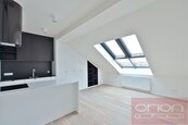 Pronájem bytu 1+kk: Praha 3 - Vinohrady, náměstí Jiřího z Poděbrad, cena 1094 EUR / objekt / měsíc, nabízí ORION Realit s.r.o.