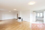 Pronájem rodinného domu se zahradou: Praha západ - Průhonice, Pod Valem II., cena 79000 CZK / objekt / měsíc, nabízí 