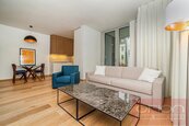 Pronájem zařízeného bytu s terasou a zahrádkou: Praha 5 - Smíchov, Holečkova, cena 1900 EUR / objekt / měsíc, nabízí 
