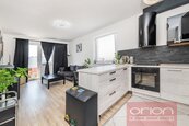 Prodej bytu 3+kk s balkonem a garáží: Praha 9 - Kyje, Sicherova, cena 11000000 CZK / objekt, nabízí 