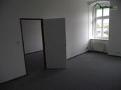 Pronájem kanceláře o podlahové výměře 36,15 m2 v přímo centru Plzně, Sady Pětatřicátníků, cena 8350 CZK / objekt / měsíc, nabízí 
