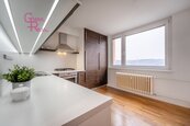 Pronájem krásného zařízeného bytu v OV 2+1 s balkony Brno Řečkovice, cena 23000 CZK / objekt / měsíc, nabízí 