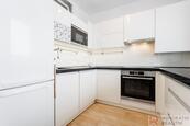 Prodej prostorného bytu v OV 3+1/L ul. Anežky Malé, Praha 4 - Háje. , cena 9500000 CZK / objekt, nabízí A. Realitní s.r.o.