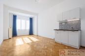 Krásný byt 1+kk 27 m2 v Holešovicích v hezkém činžovním domě v ulici Dělnická. , cena 14000 CZK / objekt / měsíc, nabízí A. Realitní s.r.o.