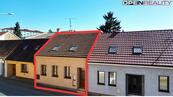 Rodinný dům 4+kk se zahradou a garáží Strážnice, cena 5750000 CZK / objekt, nabízí 