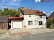 Rodinný dům 2+1 se zahradou, průchozí garáží a povolenou vestavbou Strabenice, cena 3755000 CZK / objekt, nabízí OPENREALITY, realitní kancelář, s.r.o.