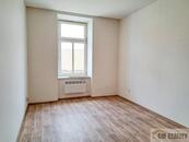 Prostějov, Poděbradovo nám., byt 1+kk 8.500,- Kč + energie, cena 8500 CZK / objekt / měsíc, nabízí 
