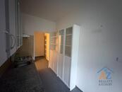 Nabízíme dlouhodobý pronájem BJ, 2+1/L, v ulici 17. listopadu, cena 13500 CZK / objekt / měsíc, nabízí 