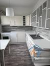 Nabízíme k pronájmu byt o dispozici 2+1 v 1. patře domu v ulici Hutnická 2843 v centru Mostu, cena 12300 CZK / objekt / měsíc, nabízí 