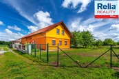 Prostorný RD 5+kk s garáží, 621 m2 - Drozdice (Pardubice), cena 9000000 CZK / objekt, nabízí 