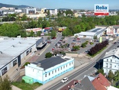 Pronájem obchodních prostor o výměře 610 m2 na frekventované komunikaci Liberec -ul. M. Horákové, cena 89000 CZK / objekt / měsíc, nabízí 