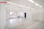 Pronájem obchodní prostory 120 m2, nám. Svobody, Frýdek-Místek, cena 36000 CZK / objekt / měsíc, nabízí
