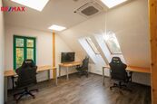 Příjemné kanceláře 80 m2 (celé horní patro zrekonstruované vily) k pronájmu, Slezská Ostrava