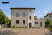 K pronájmu velmi příjemný byt 2+kk s vlastní zahradou v komplet zrekonstruované vile, Ostrava, cena 16500 CZK / objekt / měsíc, nabízí 