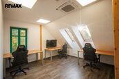 Příjemné kanceláře 40 m2 (polovina horního patra zrekonstruované vily) k pronájmu, Slezská Ostrava, cena 12500 CZK / objekt / měsíc, nabízí RE/MAX Centrum, Ostrava
