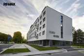 4+kk se dvěma koupelnami k pronájmu Ostrava-Zábřeh, ul. Pavlovova, cena 25000 CZK / objekt / měsíc, nabízí RE/MAX Centrum, Ostrava