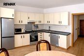 Pronájem bytu 3+1 s lodžií, cena 15000 CZK / objekt / měsíc, nabízí RE/MAX Centrum, Ostrava