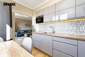 Krásný byt 2+1 po kompletní rekonstrukci Ostrava - Poruba, ul. Sokolovská, cena 4300000 CZK / objekt, nabízí RE/MAX Centrum, Ostrava