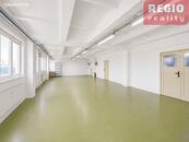 Pronájem skladových prostor 70 m2, 2. NP, Družstevní, Místek, cena 15900 CZK / objekt / měsíc, nabízí REGIO Reality s.r.o
