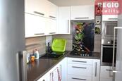 Pronájem zrekonstruovaného bytu 2+kk ul.Kopernikova Třinec, cena 14500 CZK / objekt / měsíc, nabízí 