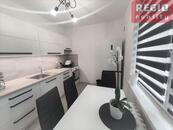 Pronájem zařízeného družst. bytu 2+1, Hornická, Český Těšín, cena 12600 CZK / objekt / měsíc, nabízí REGIO Reality s.r.o