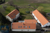 Prodej zemědělské usedlosti (2 rodinné domy + 1 stodola), Luka pod Medníkem, cena 26000000 CZK / objekt, nabízí 
