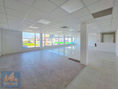 Pronájem obchodních prostor/showroomu (278,5 m2), SHOP PARK Čestlice, Průhonická ul., cena 18 EUR / m2 / měsíc, nabízí 