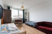 Světlý byt 1+kk, 30,4 m2 + sklep, v osobním vlastnictví, Praha 8 - Troja, ul. Sosnovecká, cena 4690000 CZK / objekt, nabízí