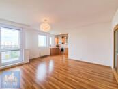 Pronájem světlého bytu 2+kk (52 m2) s balkonem, sklepem a GS, Praha 5 - Stodůlky, ul. Symfonická, cena 23000 CZK / objekt / měsíc, nabízí Maxxus reality