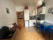 Pronájem bytu 1+kk (21 m2), Sarajevská, Praha 2 - Vinohrady, cena 14500 CZK / objekt / měsíc, nabízí Maxxus reality