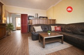 Pronájem bytu 2+kk 55 m2, Karlovy Vary, náměstí Republiky, cena 12000 CZK / objekt / měsíc, nabízí 