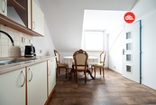 Prodej bytu 1+1 45 m2, Karlovy Vary - Stará Role