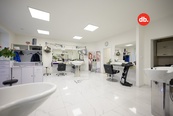 Pronájem obchodní prostory, 70 m2 - Karlovy Vary - Rybáře, cena 7000 CZK / objekt / měsíc, nabízí 