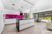 Prodej rodinný dům, 228 m2 - Brno - Líšeň, cena 23490000 CZK / objekt, nabízí TD real