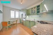 Pronájem prostorného bytu 3+1 se dvěma koupelnami a lodžií | Rožňavská, Olomouc, cena 17900 CZK / objekt / měsíc, nabízí Musil reality
