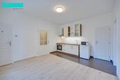Pronájem moderního bytu 2+KK po kompletní rekonstrukci na ulici Šmeralova v Olomouci, cena 15900 CZK / objekt / měsíc, nabízí Musil reality