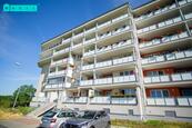Pronájem cihlového bytu o dispozici 1+kk s terasou na ul. Jeremiášova v Olomouci. , cena 11900 CZK / objekt / měsíc, nabízí Musil reality