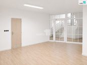 Pronájem, Prostory a objekty pro obchod a služby, Liberec, cena 20000 CZK / objekt / měsíc, nabízí REAL ESTATE CZECH REPUBLIC a.s.