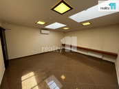 Pronájem, Administrativní prostory a objekty, Karlovy Vary, cena 3350 CZK / objekt / měsíc, nabízí REAL ESTATE CZECH REPUBLIC a.s.