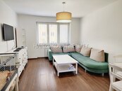 Pronájem zrekonstruovaného bytu 3+1, Jáchymovská ul., Zliv, cena 14000 CZK / objekt / měsíc, nabízí 
