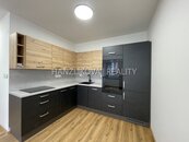 Nabízíme k pronájmu byt o dispozici 2+kk a celkové výměře 37 m2, který se nachází v Nové ulici., cena 12000 CZK / objekt / měsíc, nabízí HANZLÍKOVÁ REALITY s.r.o.