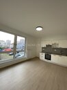 Pronájem novostavby bytu 1+kk, byt číslo B.5, residence Hálkova, ČB, cena 12000 CZK / objekt / měsíc, nabízí 