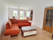 Pronájem rodinného domu 4+kk s terasou a zahradou, U Parku, Hluboká nad Vltavou, cena 30000 CZK / objekt / měsíc, nabízí 