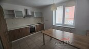 Pronájem bytu 2+1, 62m2, s balkónem, Opava, ul. Hrnčířská, cena 12500 CZK / objekt / měsíc, nabízí 1. opavská realitka s.r.o.