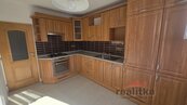 Prodej velkého, hezkého bytu 3+1, 74m2 s lodžií, Opava, ul. Bílovecká, cena 4500000 CZK / objekt, nabízí 