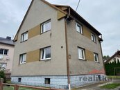 Prodej rodinného domu 2x 3+kk, se zahradou a garáží, obec Opava - Malé Hoštice, cena 5990000 CZK / objekt, nabízí 1. opavská realitka s.r.o.