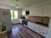 Pronájem hezkého bytu 3+1, 67m2 s lodžií, Opava, ul. Bílovecká, cena 15000 CZK / objekt / měsíc, nabízí 