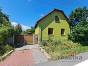 Prodej rodinného domu s velkou zahradou ve Skrochovicích, okr. Opava., cena 6150000 CZK / objekt, nabízí 1. opavská realitka s.r.o.