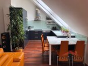 Prodej krásného, mezonetového bytu 4+kk, 130m2, se zahradou a parkováním, Opava, ul. Nákladní, cena 7100000 CZK / objekt, nabízí 1. opavská realitka s.r.o.
